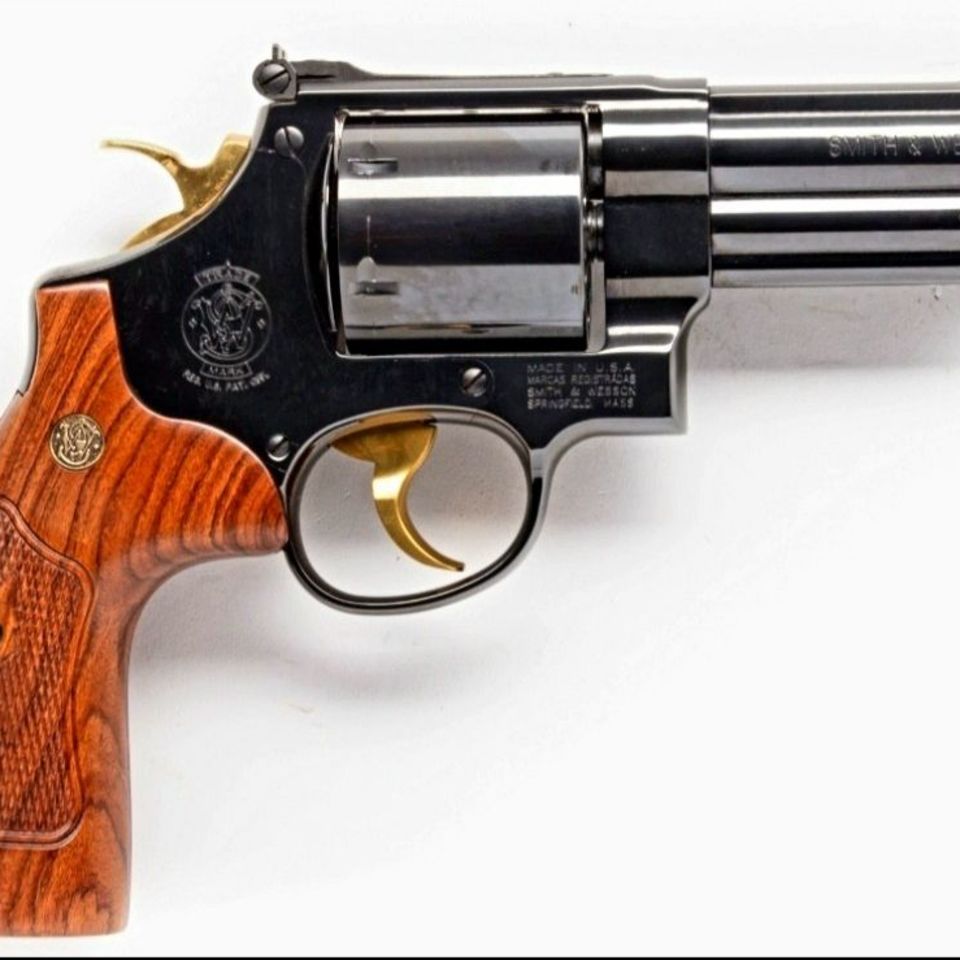 Image 2 - Smith 29 make offer trade or cash 