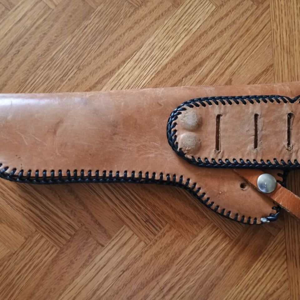 Image 2 - Vintage leather holster 
