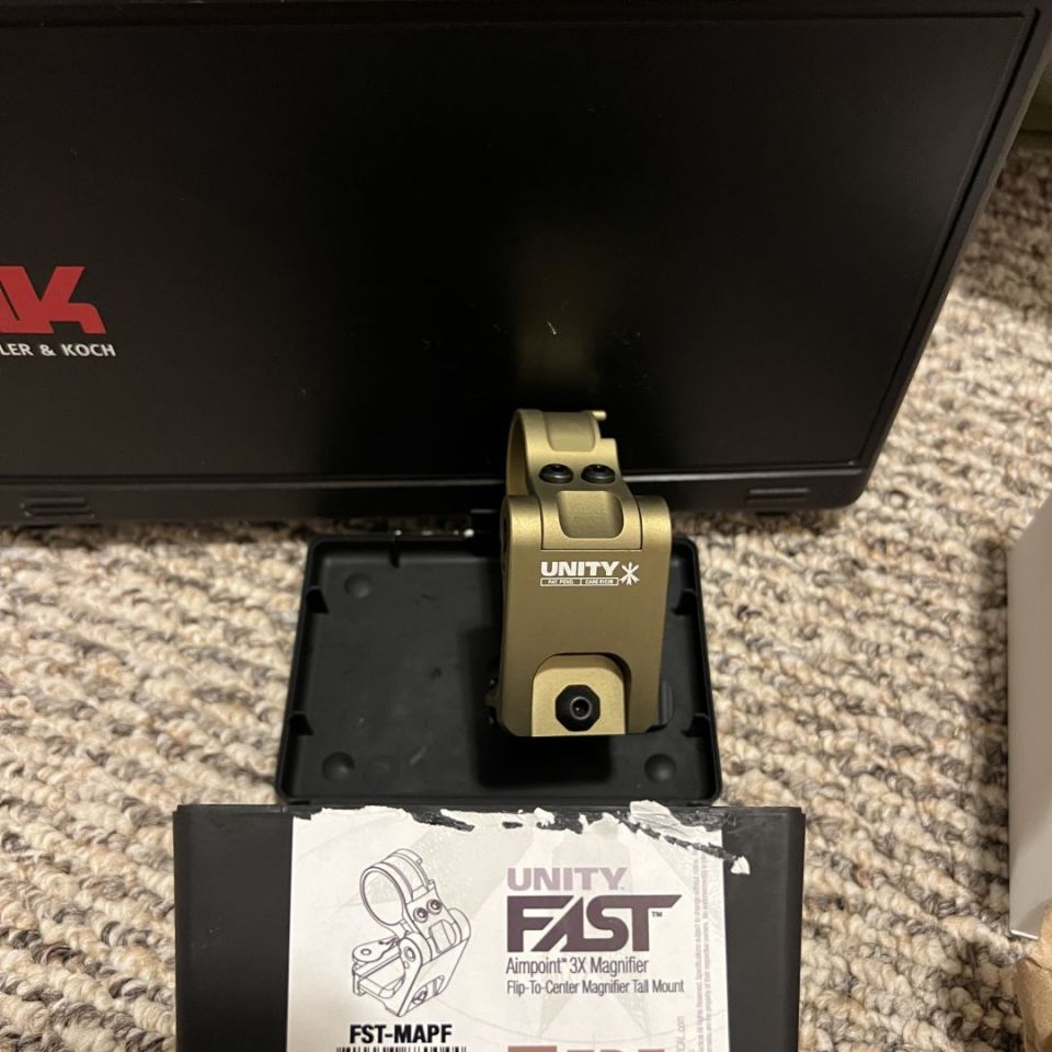 Image 2 - FDE Unity Fast Magnifier Mount