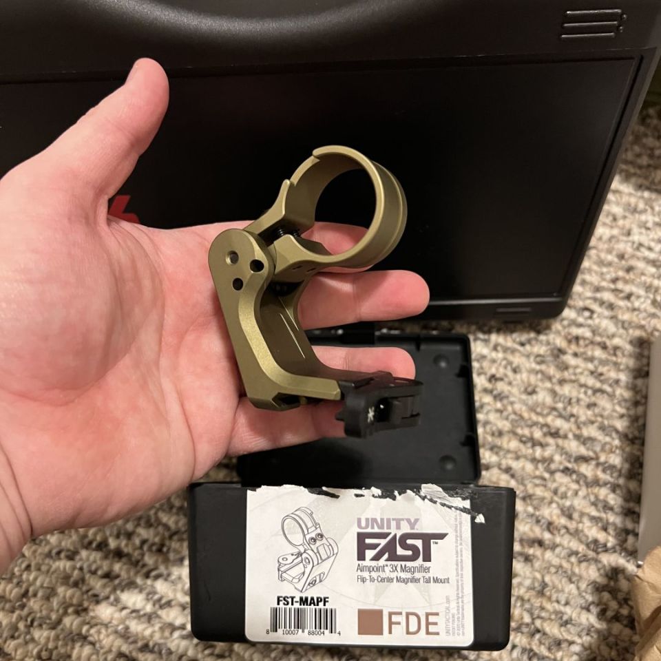 Image 1 - FDE Unity Fast Magnifier Mount