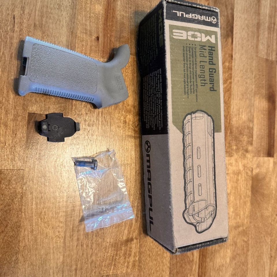 Image 1 - FDE Magpul handguard and grip 