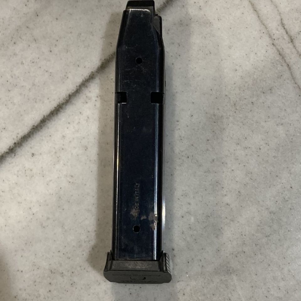 Image 3 - Walther creed magzine