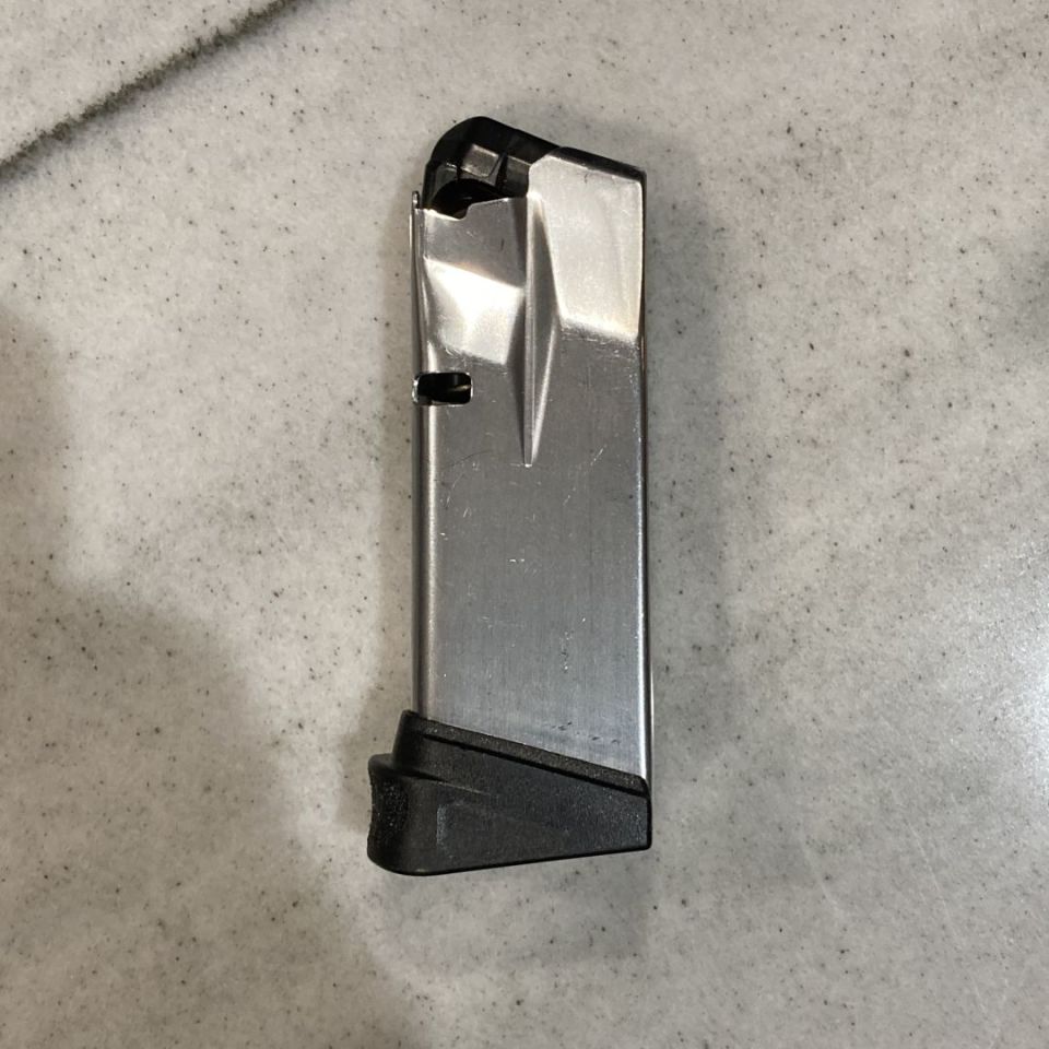 Image 1 - Springfield 11rd magazine 9mm