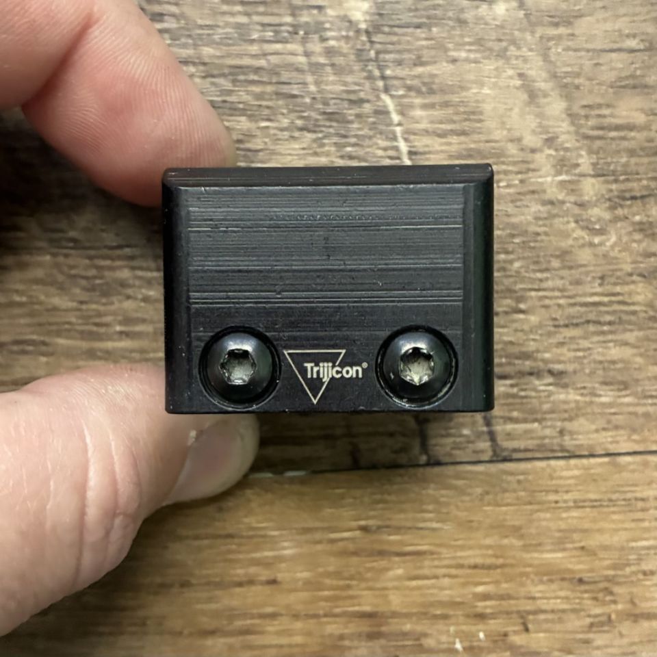 Image 1 - OEM trijicon mro mount