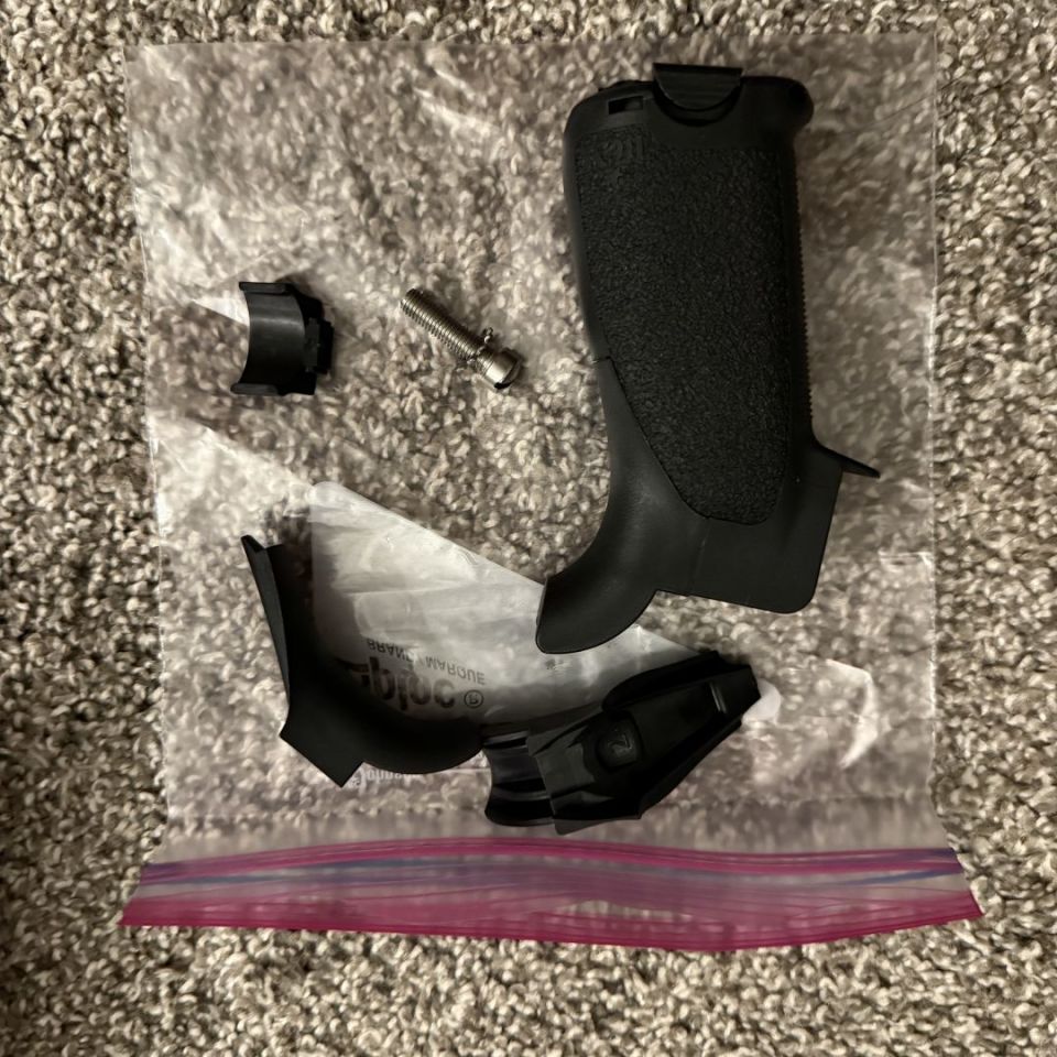 Image 2 - AR Parts/Grip/Sight