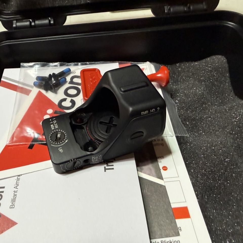 Image 2 - Trijicon RMR HD 3.25moa circle