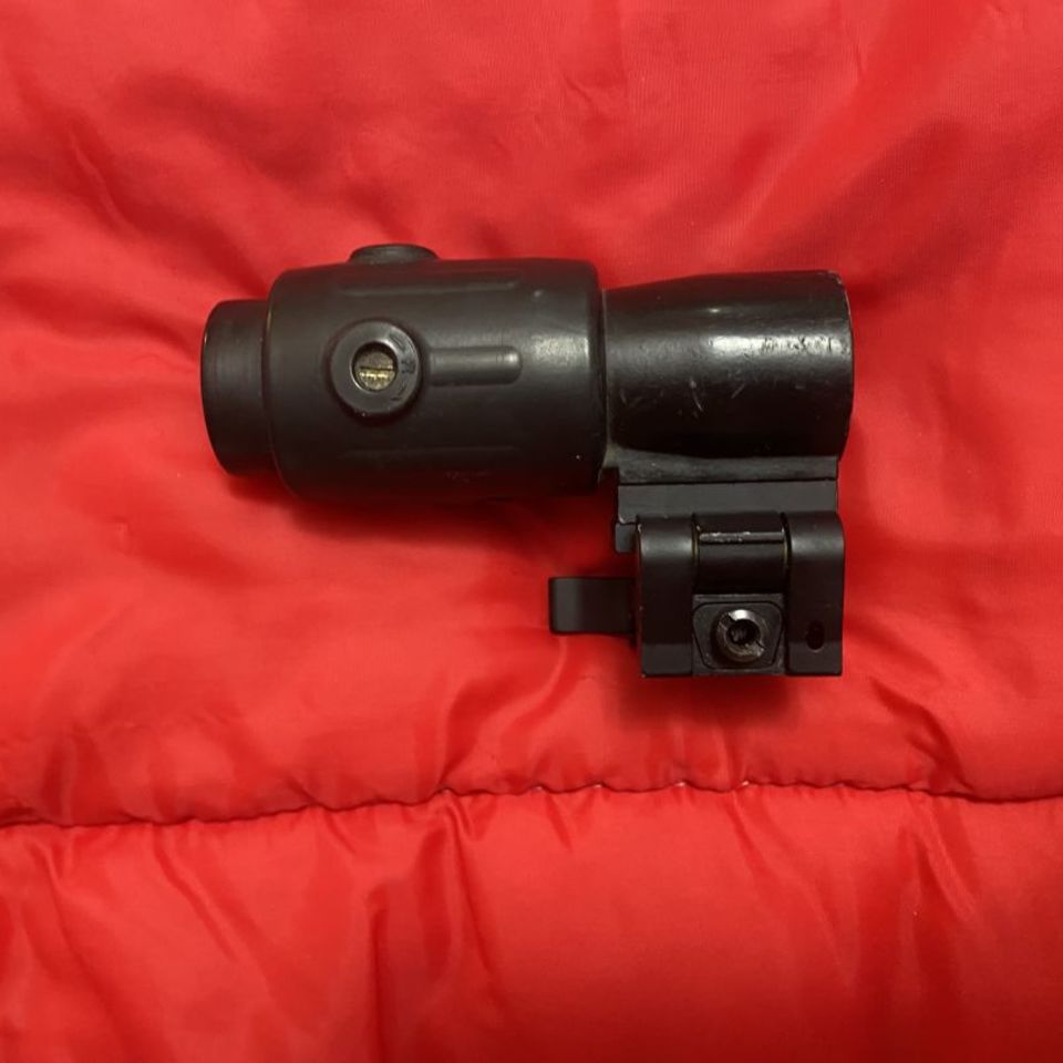 Image 2 - Eotech (L3) G23 magnifier