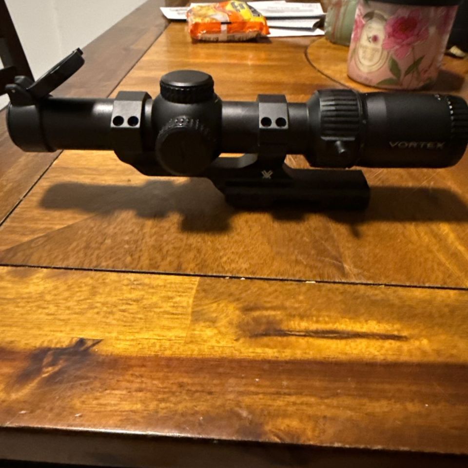 Image 2 - Strike Eagle 1-8 W/ Mount