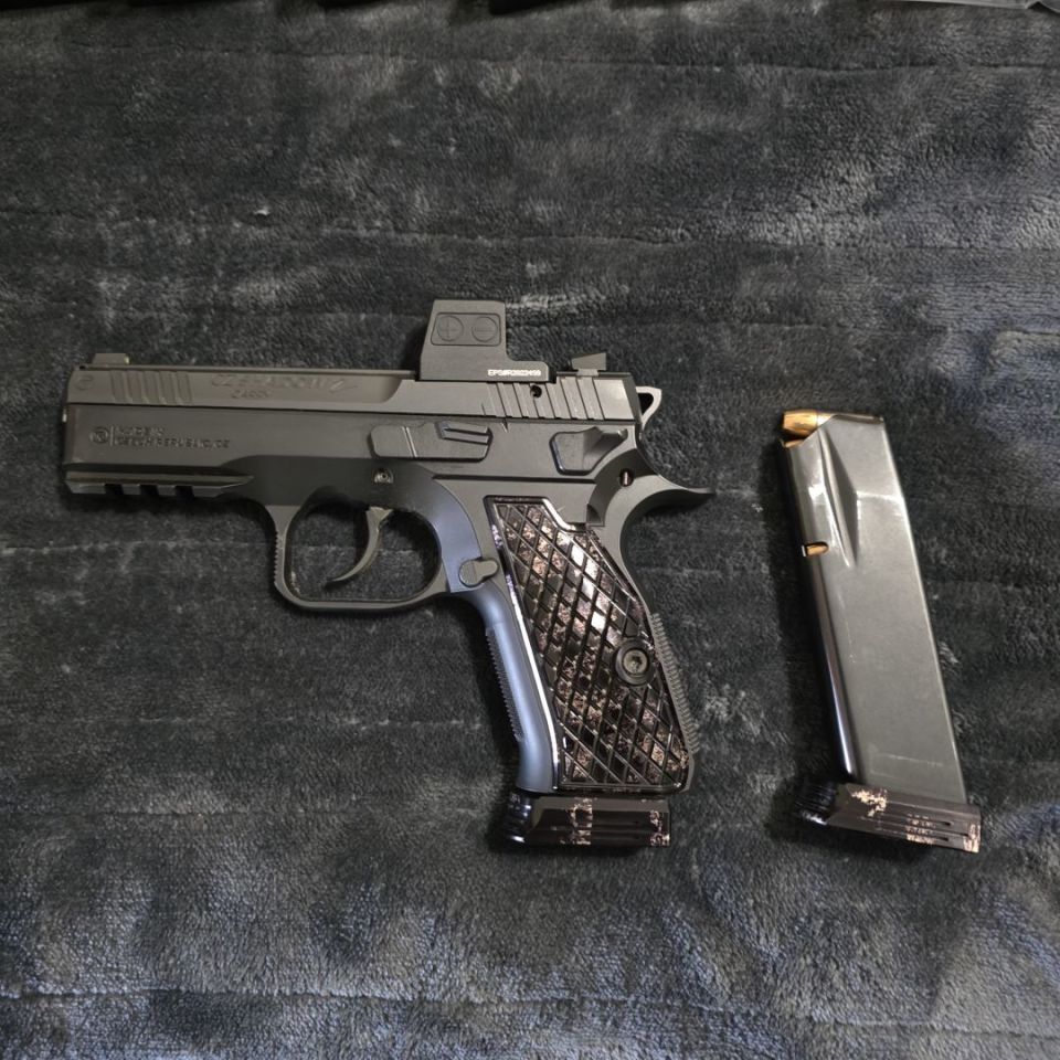 Image 2 - CZ Shadow2 Carry