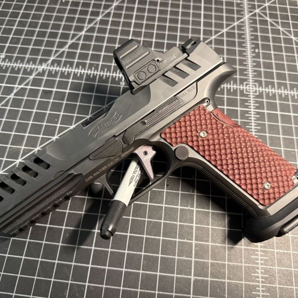 Image 3 - Walther PDP SF LOK Grips