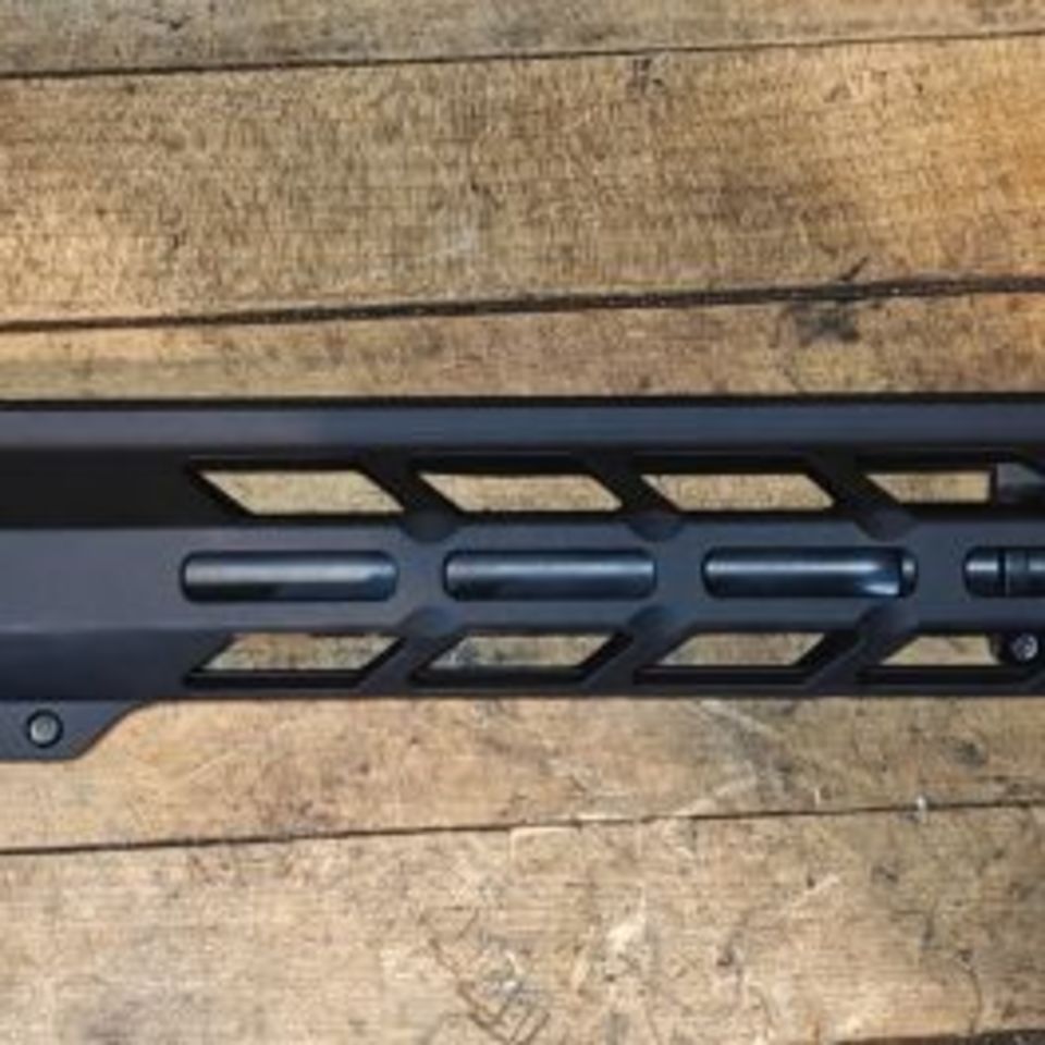 Image 1 - Ar 5.56 complete upper 