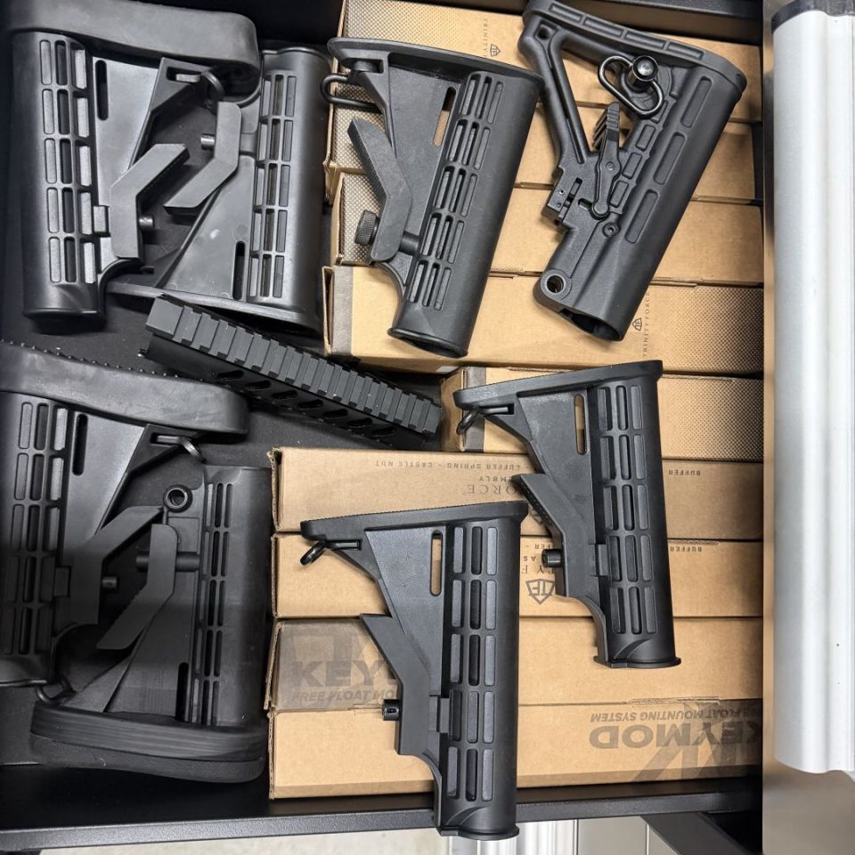 Image 3 - Ar15 furniture 