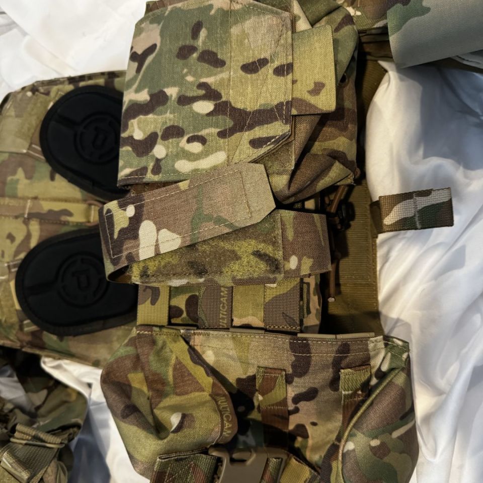 Image 3 - Crye AVS Lrg w extras, new OBO