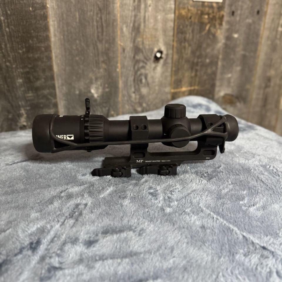 Image 7 - Steiner PX4i 1-4 LPVO and Midwest industries QD mount included