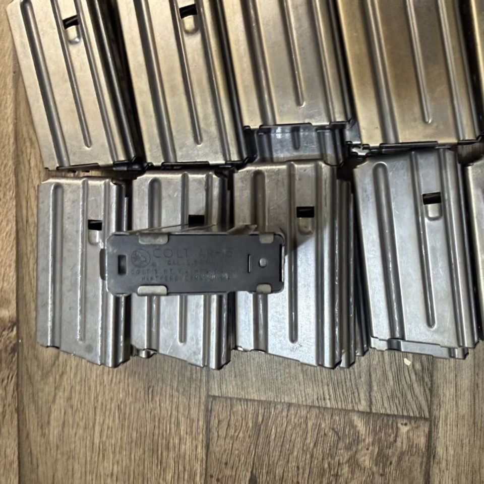 Image 3 - 10 Colt 20 Round AR Magazines