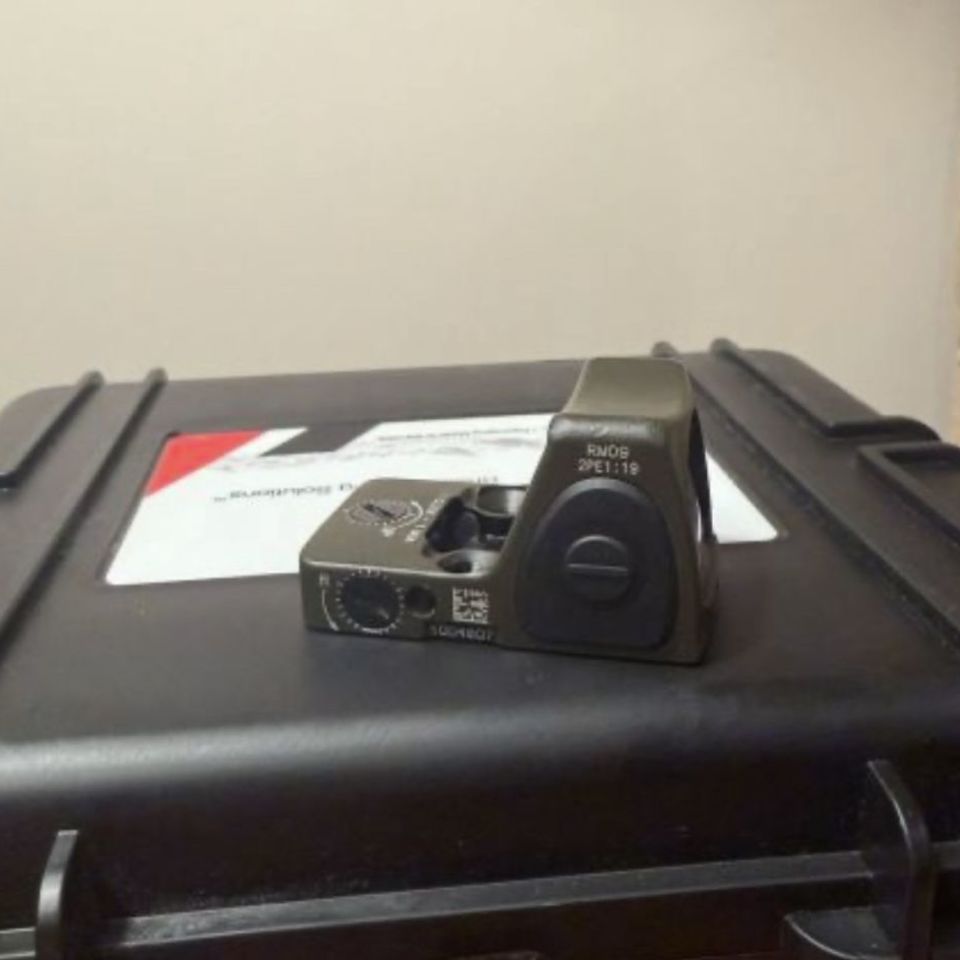 Image 1 - 1 Moa Trijicon RMR