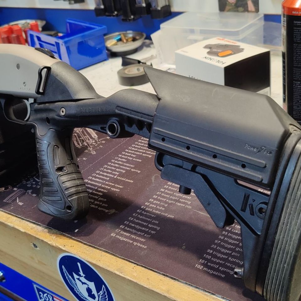 Image 4 - Mossberg 590 Stainless