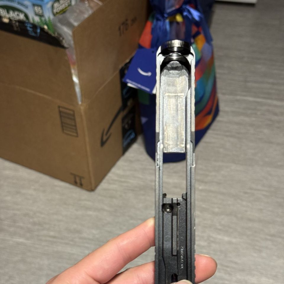 Image 3 - Glock 19.5 NON MOS Stripped 