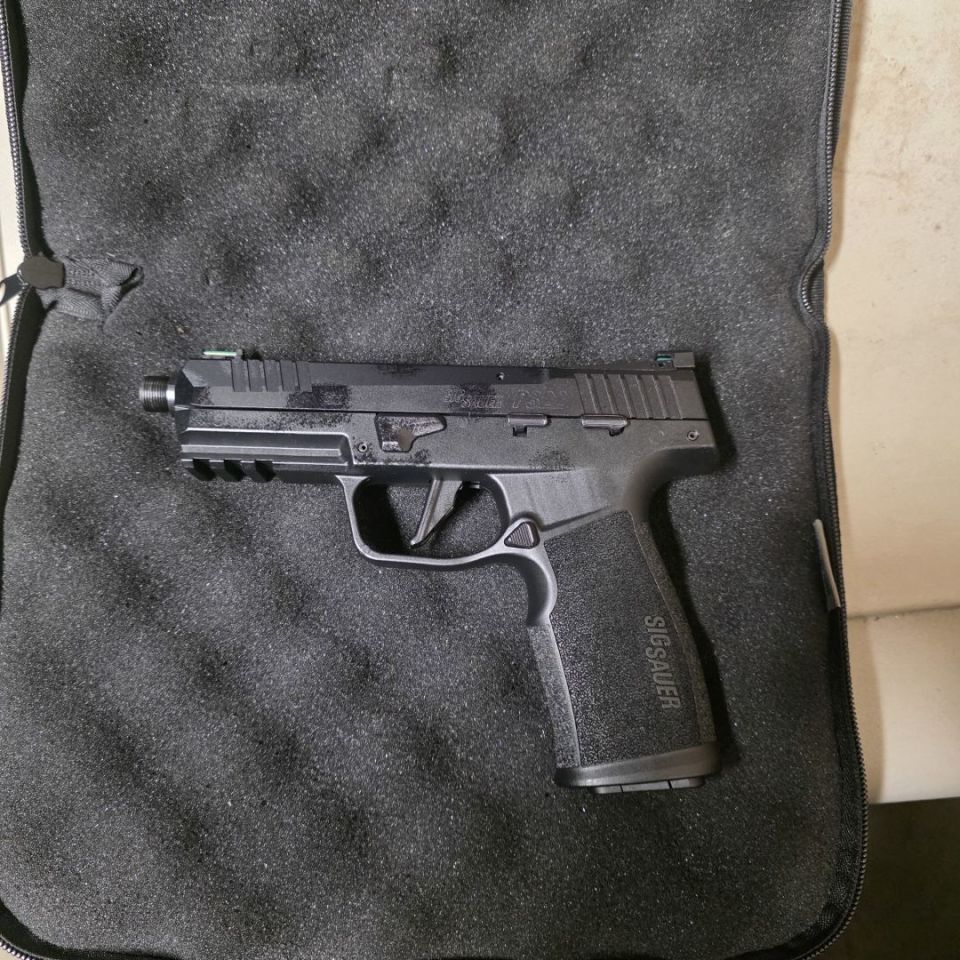 Image 2 - Sig p322 / Howa 1500