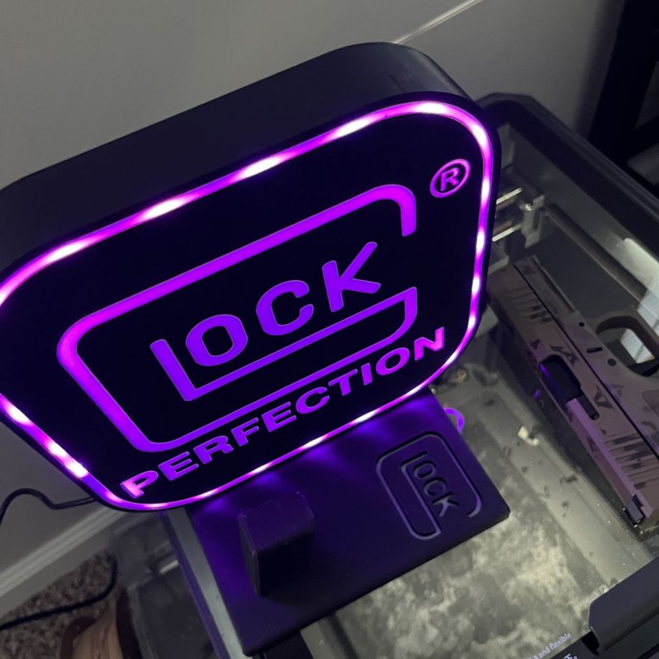 Image 3 - Glock display stand lamp