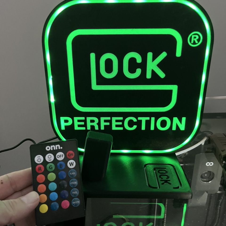 Image 2 - Glock display stand lamp