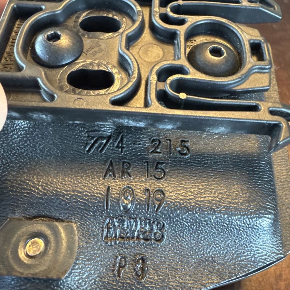 Image 3 - Safariland pouches