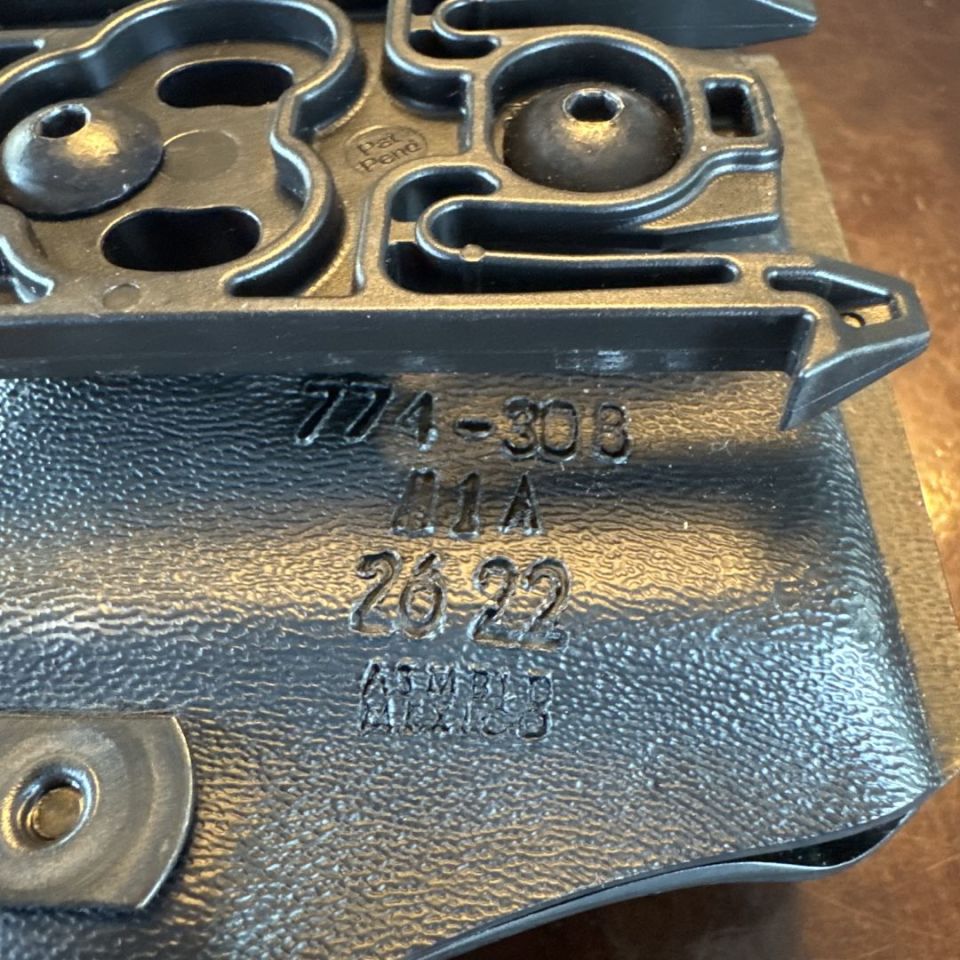 Image 2 - Safariland pouches