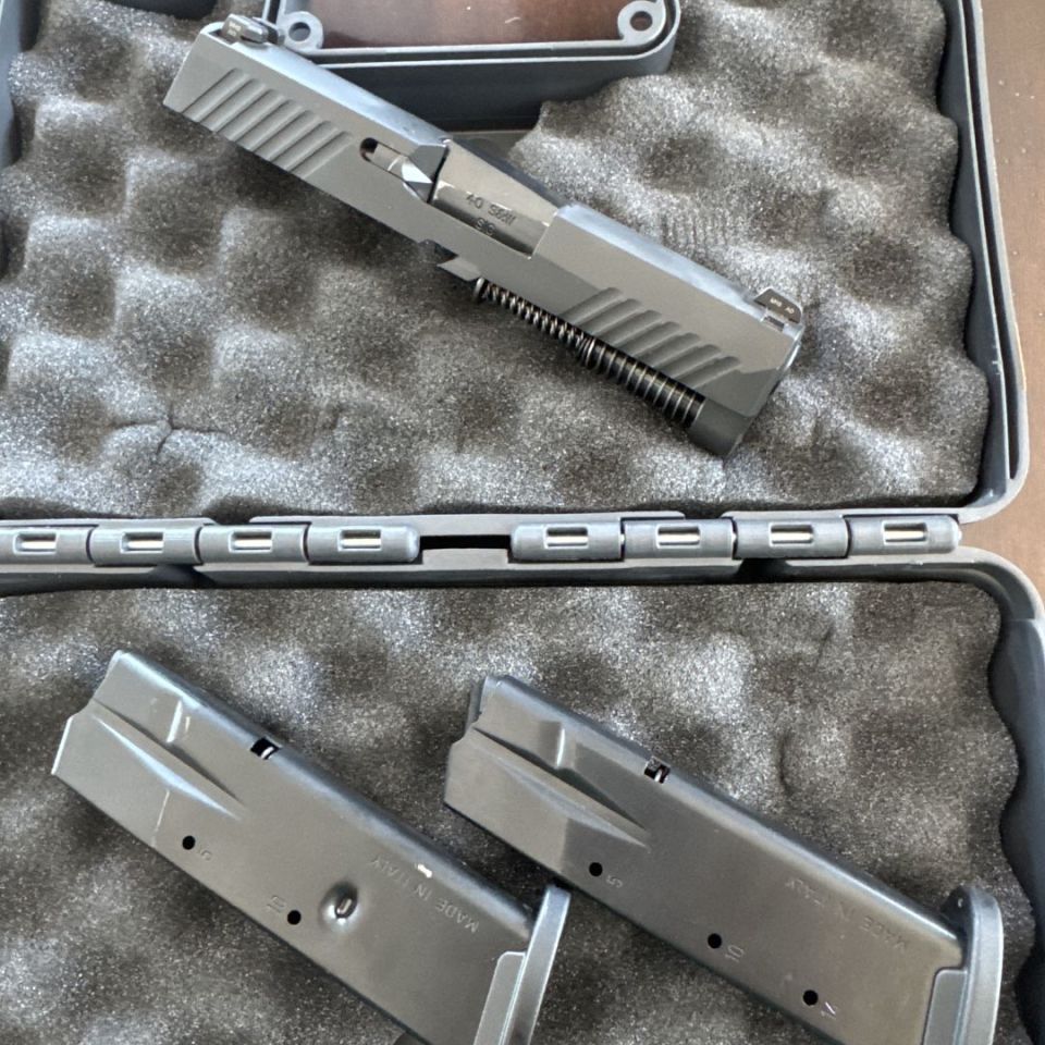 Image 1 - P320 compact 40 conversion