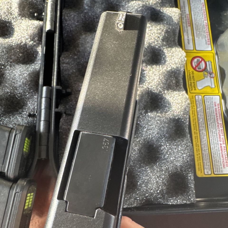 Image 3 - Glock 32 w/9mm conversion 