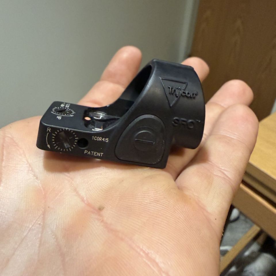 Image 1 - Trijicon Sro 1 moa 
