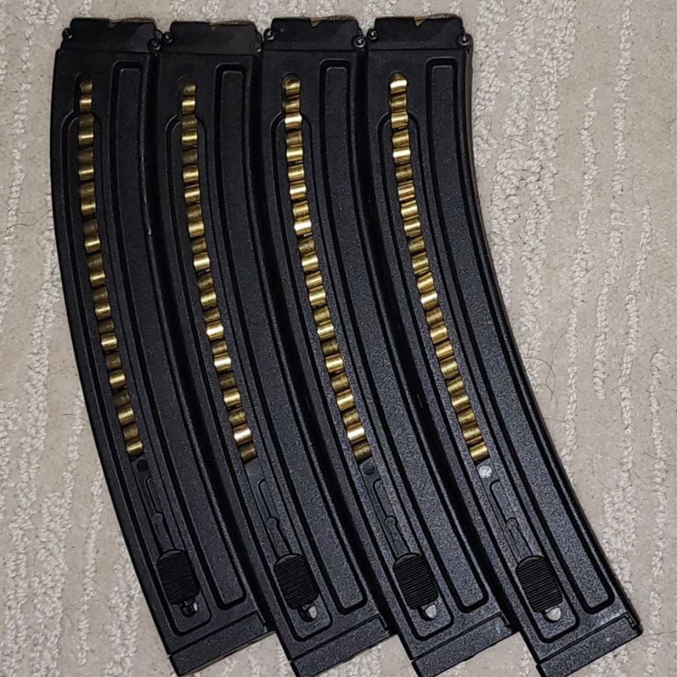 Image 3 - HK MP5 Rifle .22LR & 4 25RD Magazines