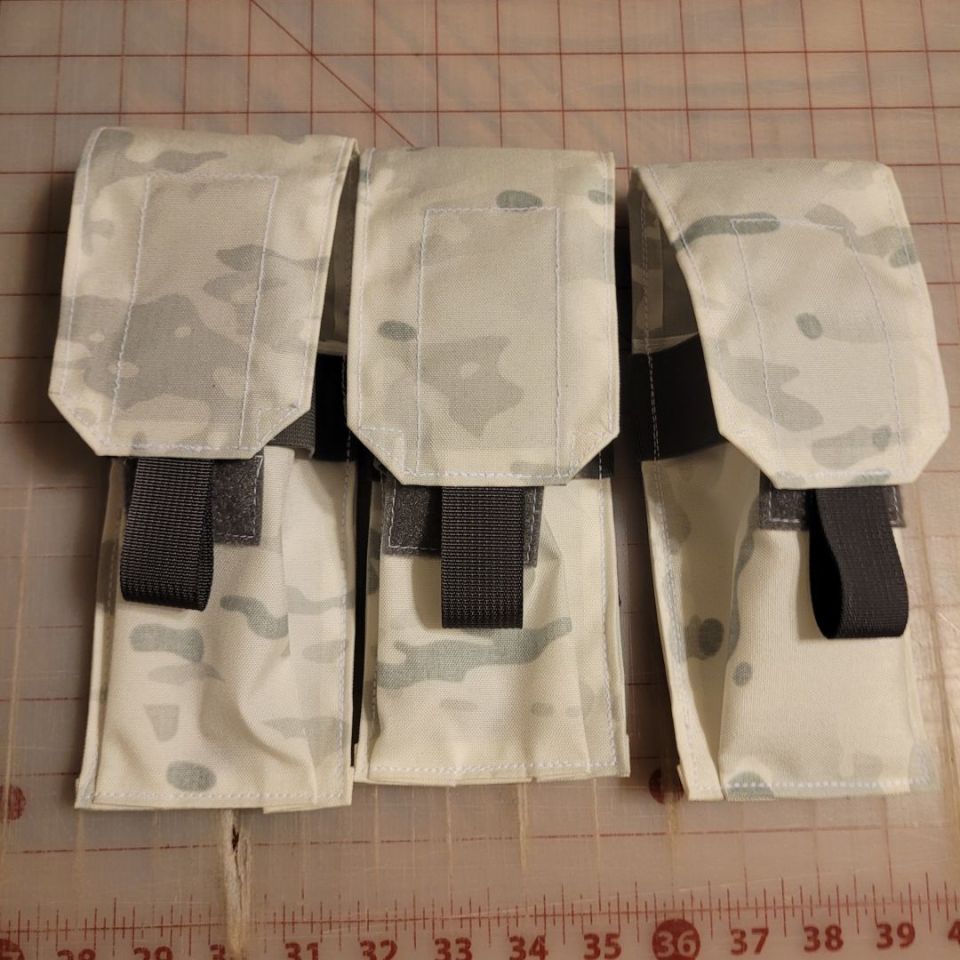 Image 1 - MC Alpine double mag pouches