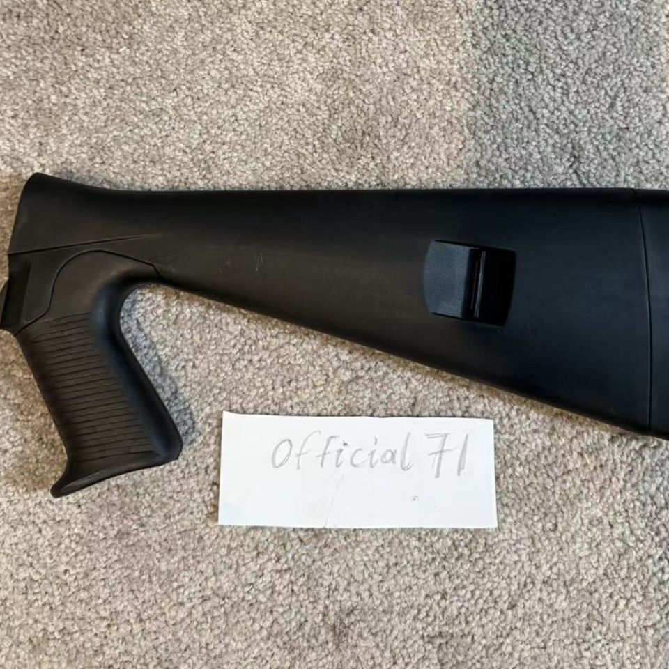 Image 2 - Factory Benelli M4 fixed stock