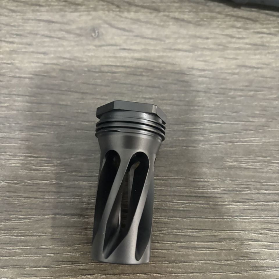 Image 3 - huxwrx flash hider-qd 6 5/8x24