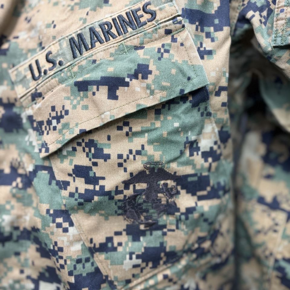 Image 3 - USMC Marpat frog uniform sets