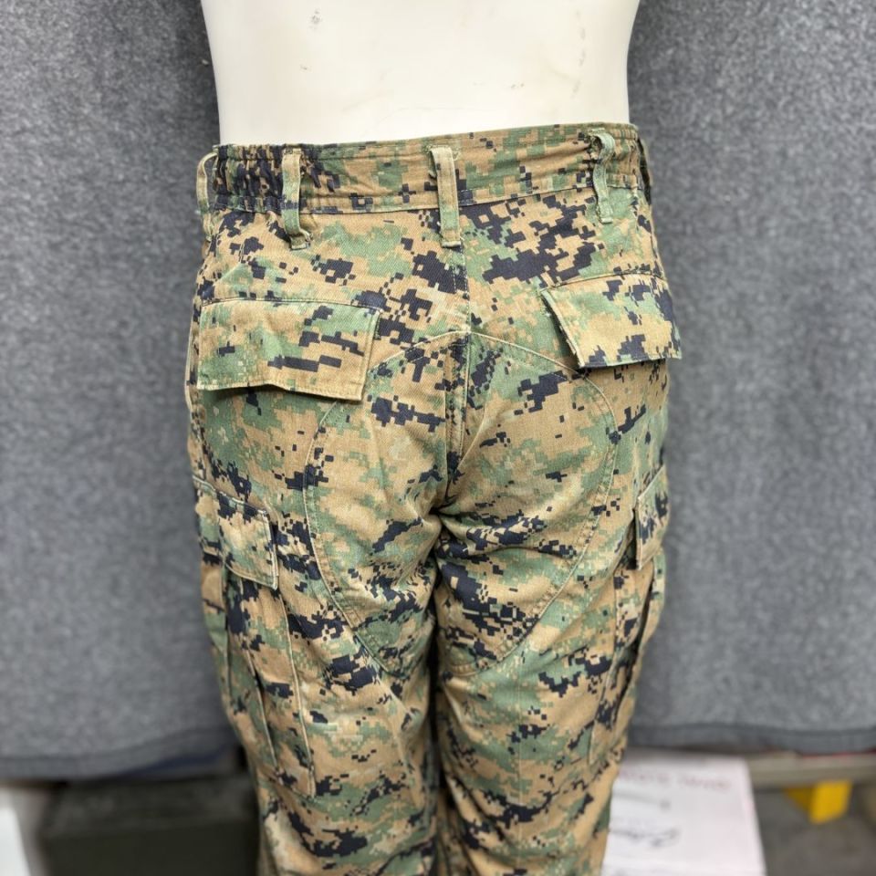 Image 2 - USMC Marpat frog uniform sets