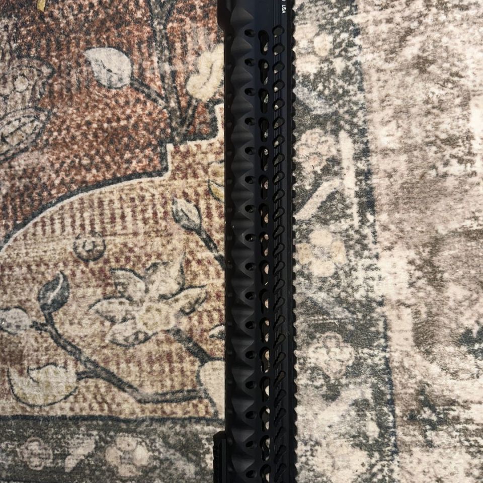 Image 2 - Diamond head USA 18” handguard