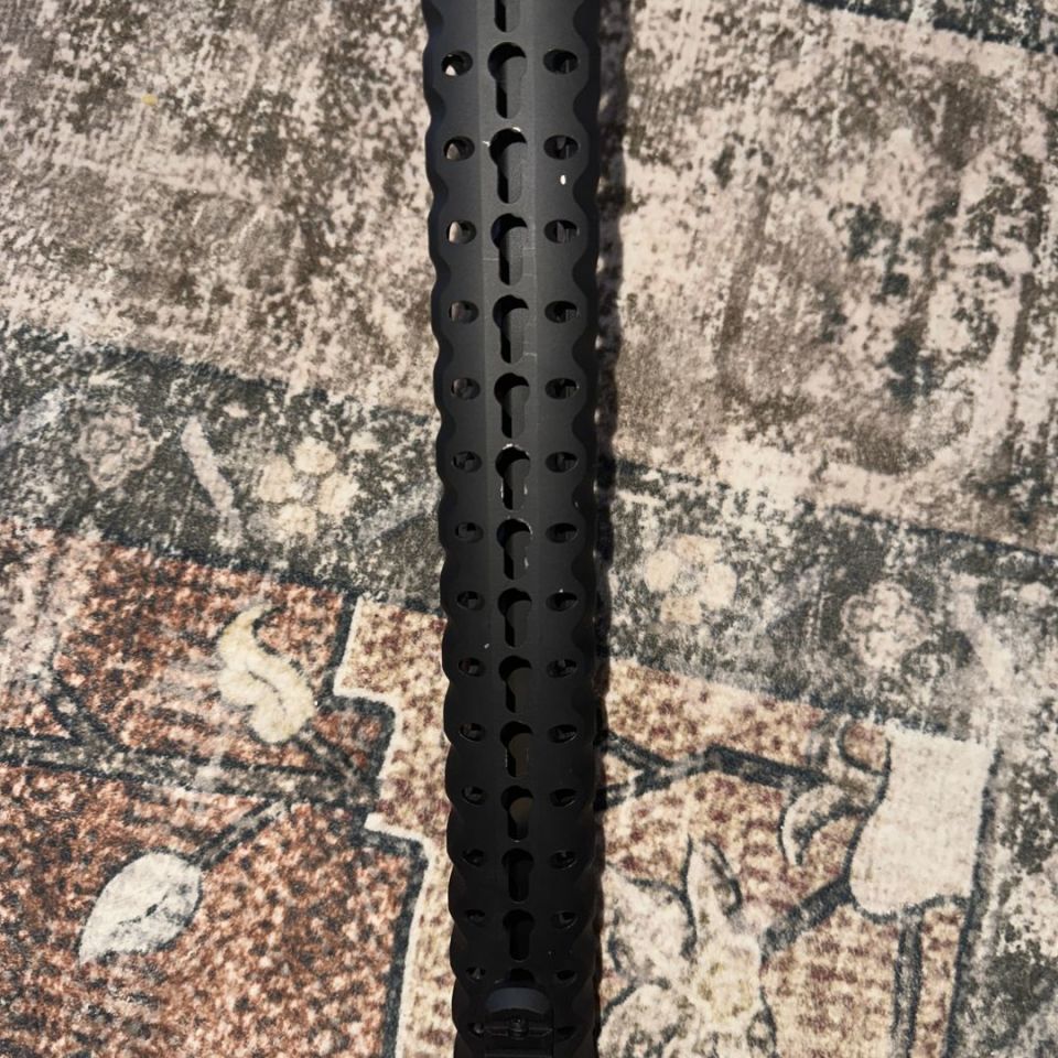 Image 3 - Diamond head USA 18” handguard