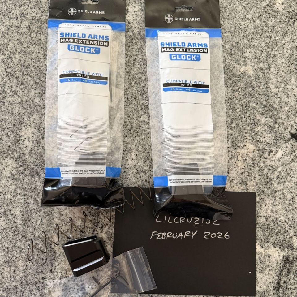 Image 1 - Shield Arms +5