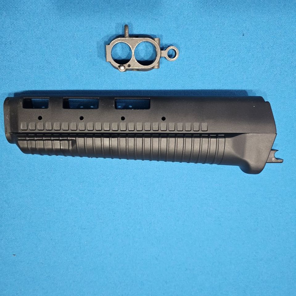 Image 2 - Sig 551 556 handguard 
