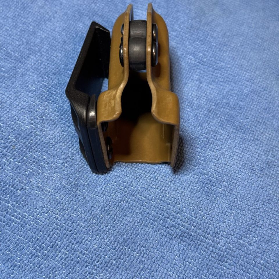 Image 3 - ANR Design magazine carrier