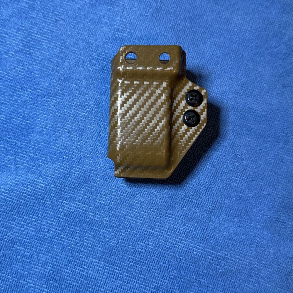 Image 2 - ANR Design magazine carrier