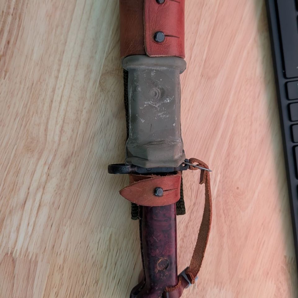 Image 2 - NOS Romanian bayonet 
