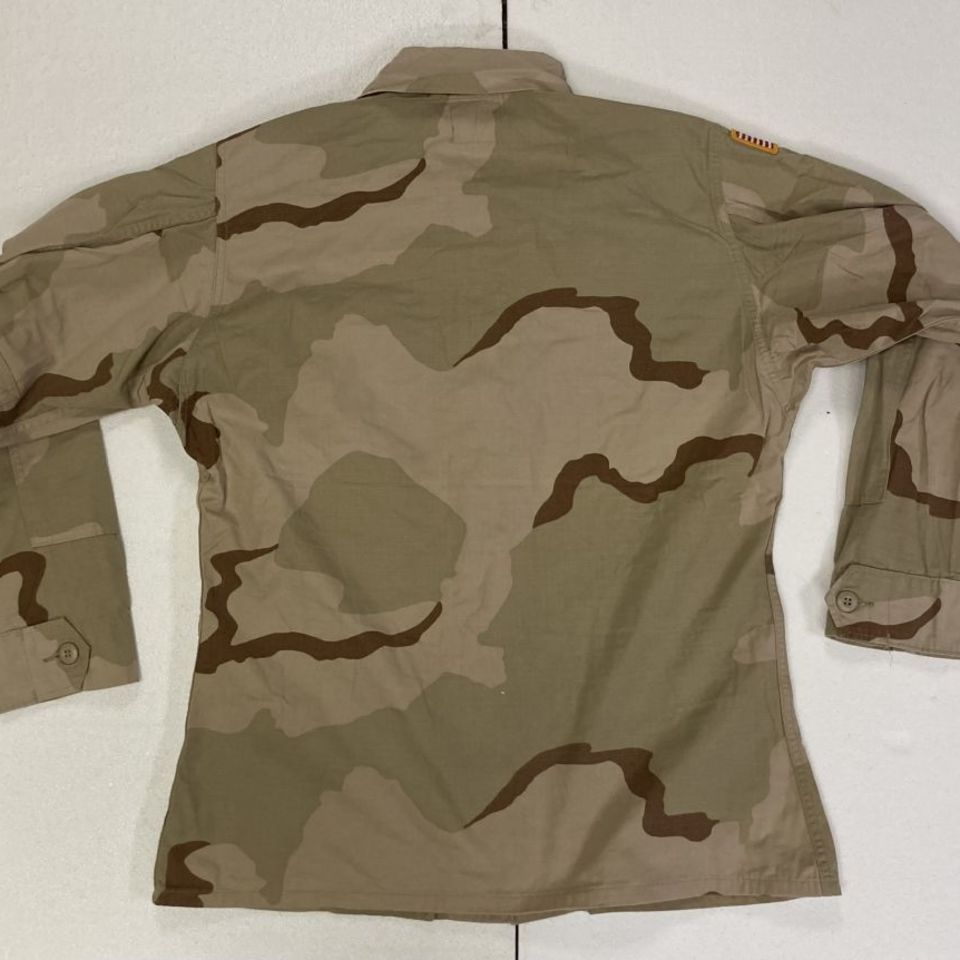 Image 2 - Desert Combat Uniform (DCU)