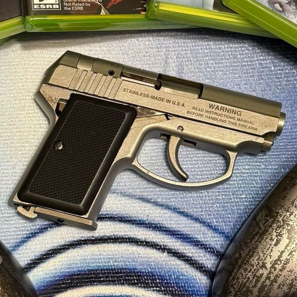 Image 2 - Mastiff Target 9MM w Optic