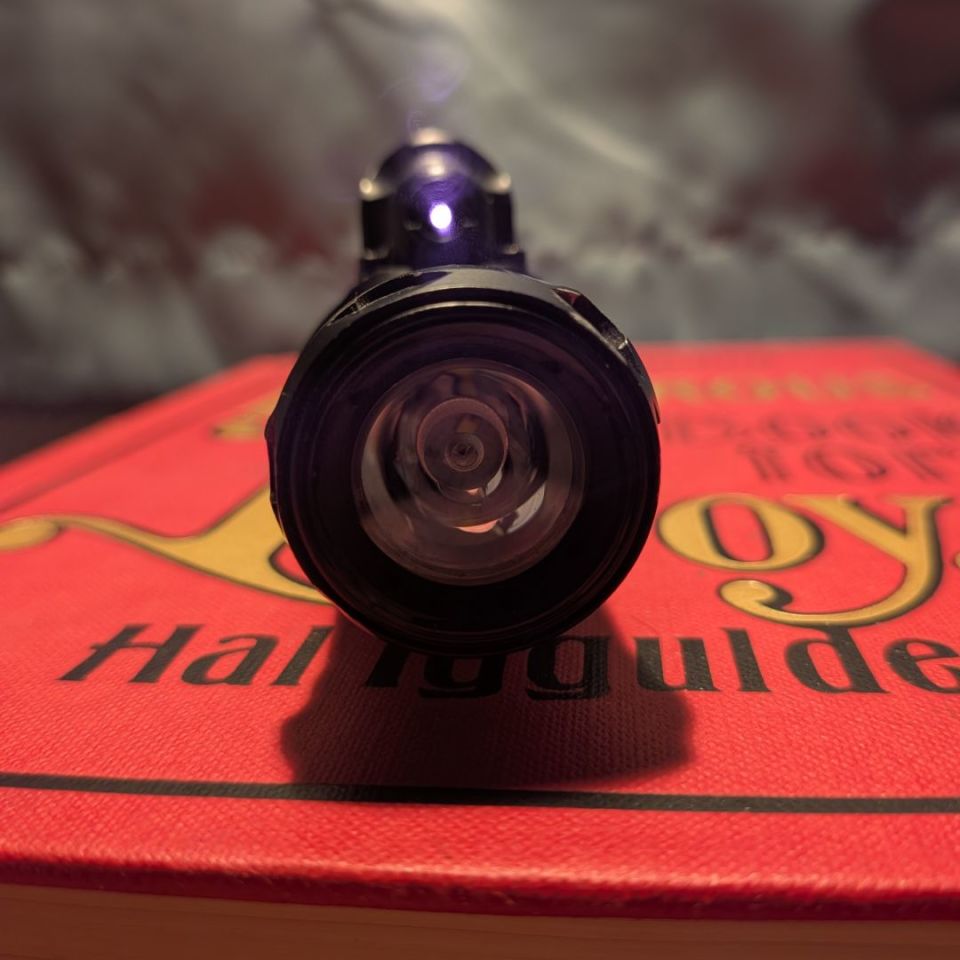 Image 2 - Surefire X400VH