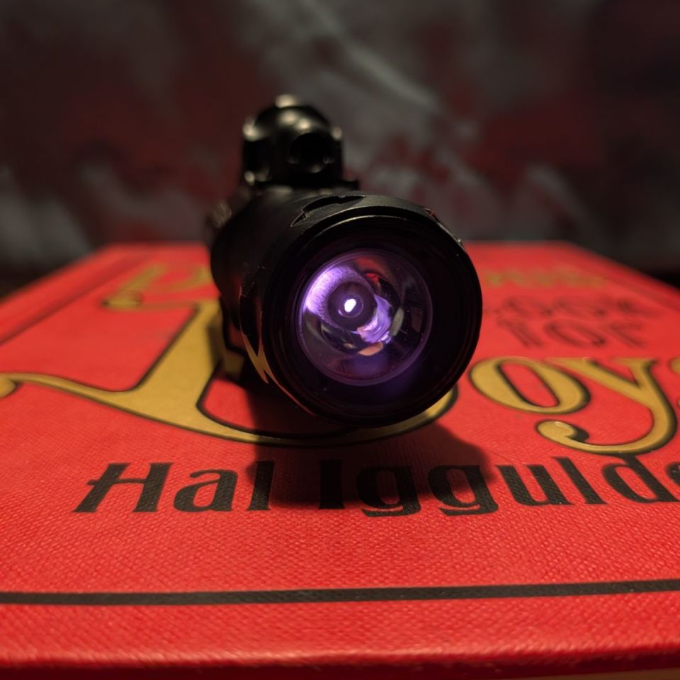 Image 3 - Surefire X400VH