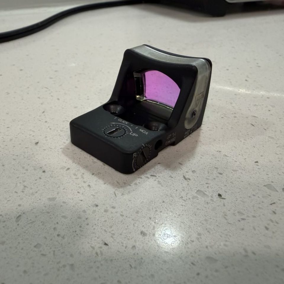 Image 2 - Dual illuminated Rmr 