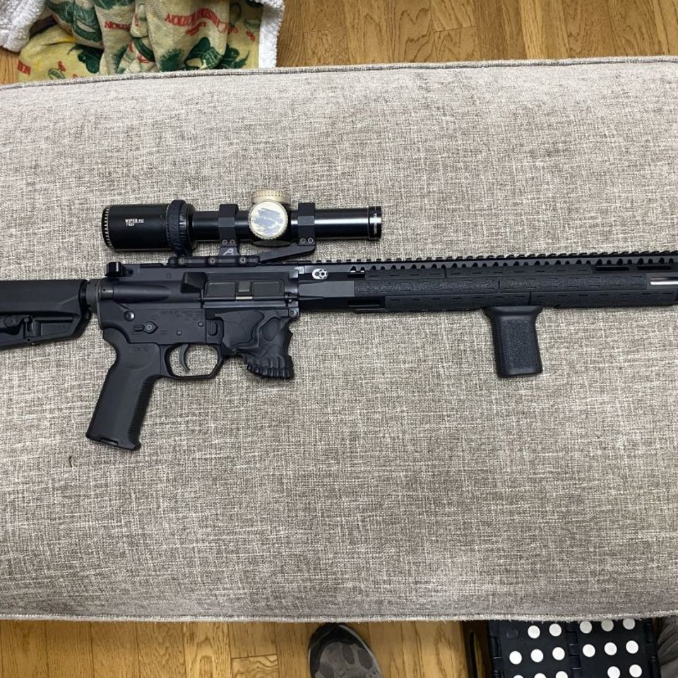 Image 1 - RECCE 16” AR15 Custom