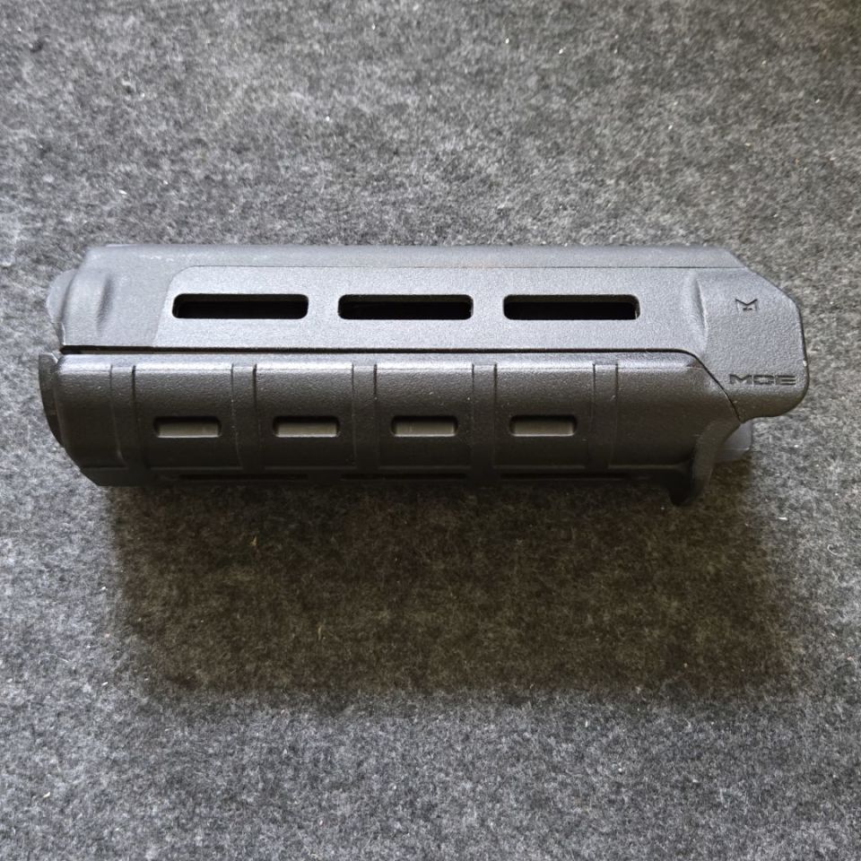 Image 1 - Magpul Moe handguard AR15